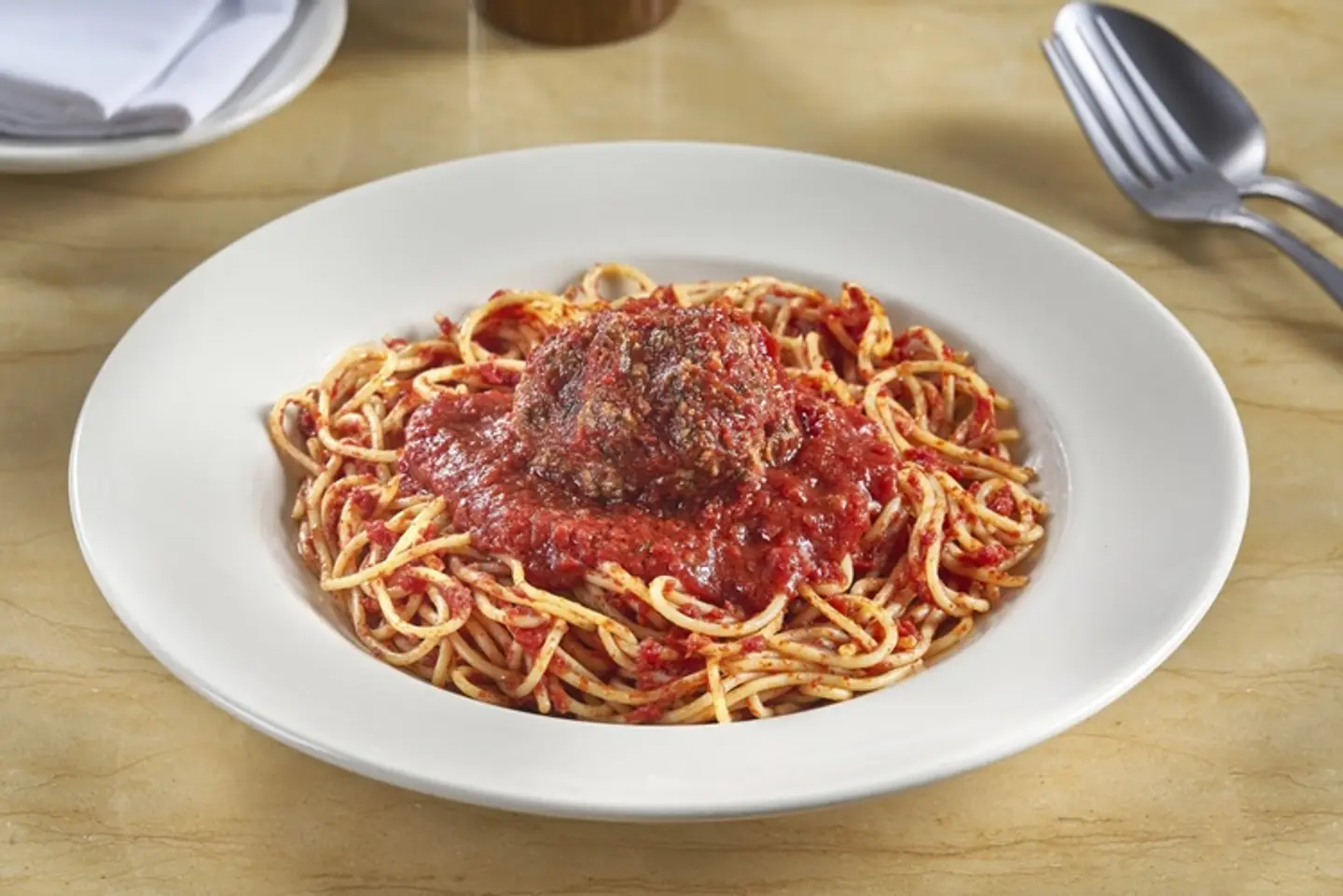 سباغيتي مع كرات اللحم للأطفال