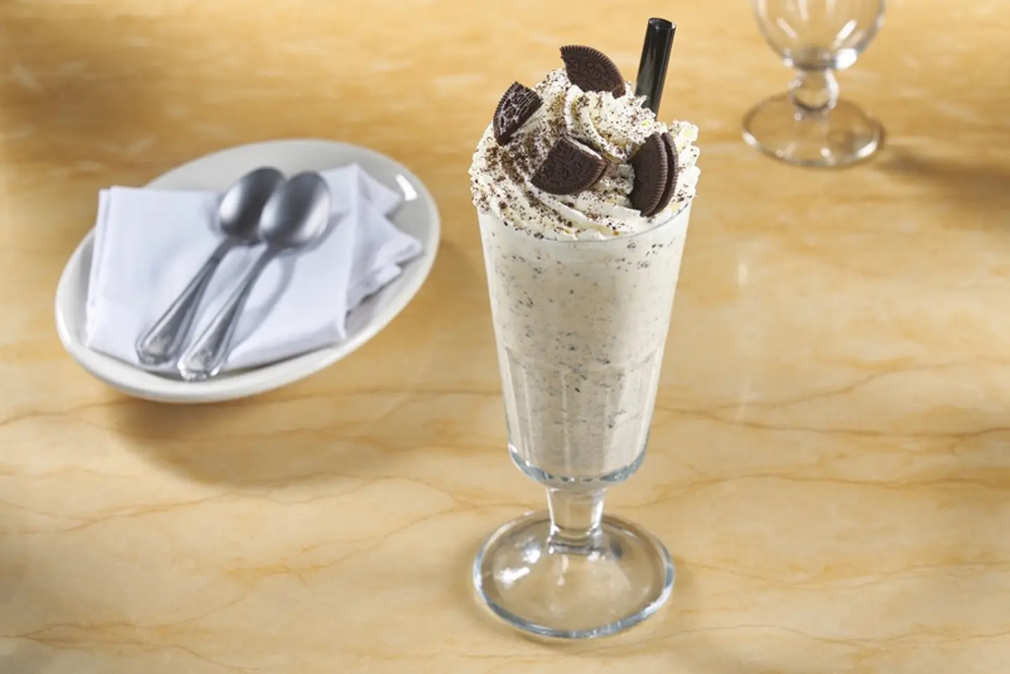 كوكيز ال المخفوقة مع آيس كريم الڤانيلا