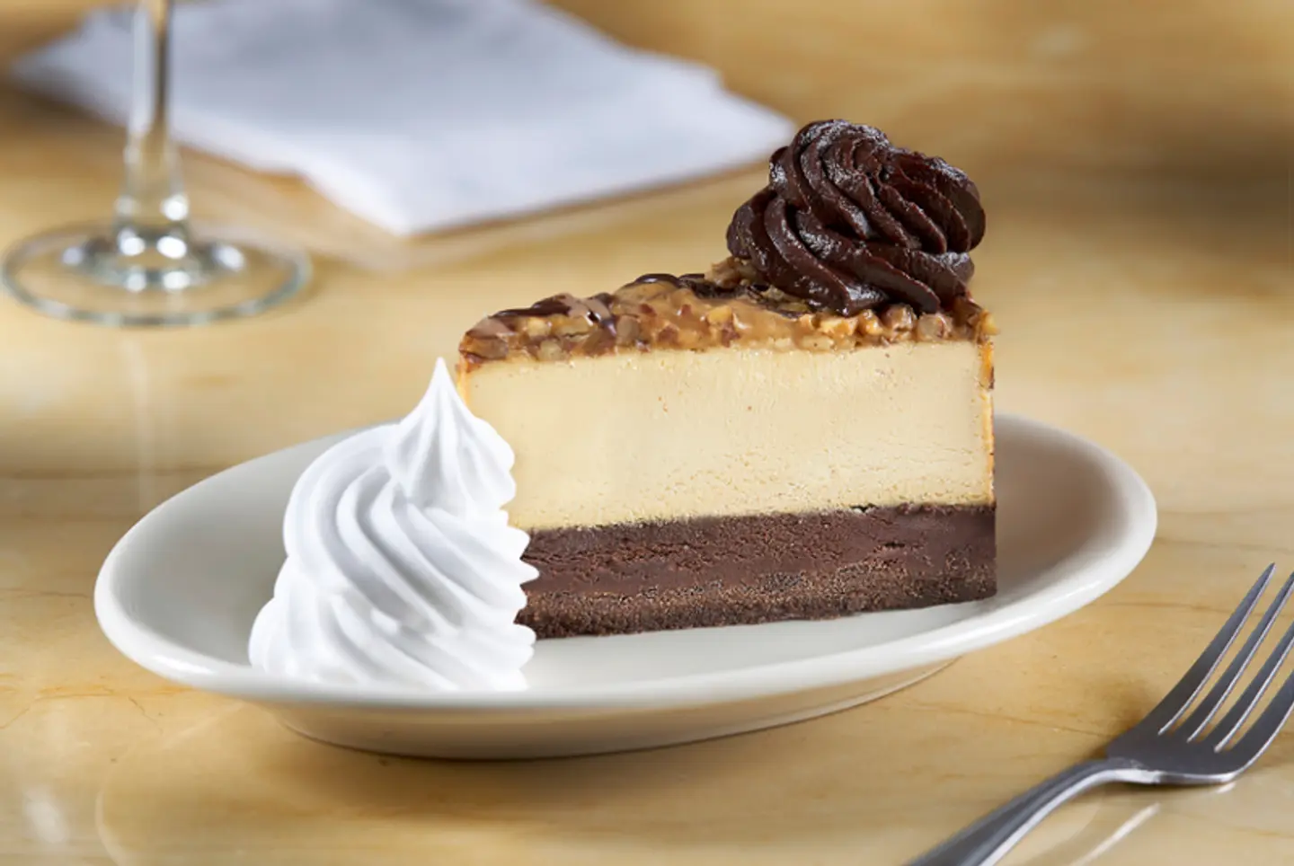 تيرتل تشيزكيك كراميل الجوز