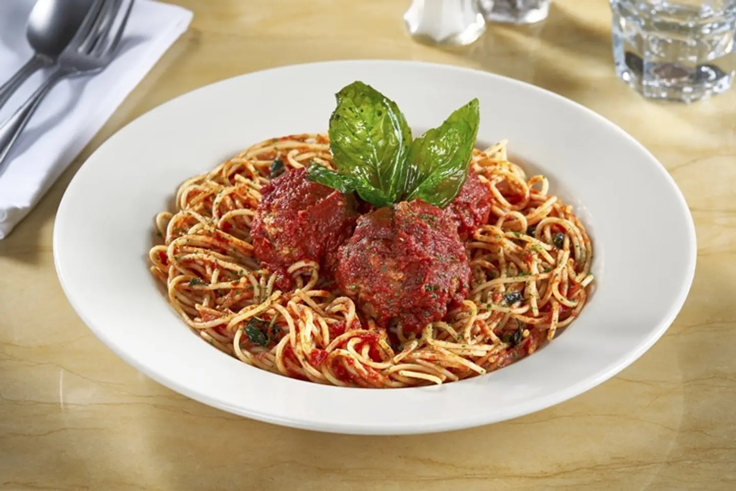 سباغيتي وكرات اللحم