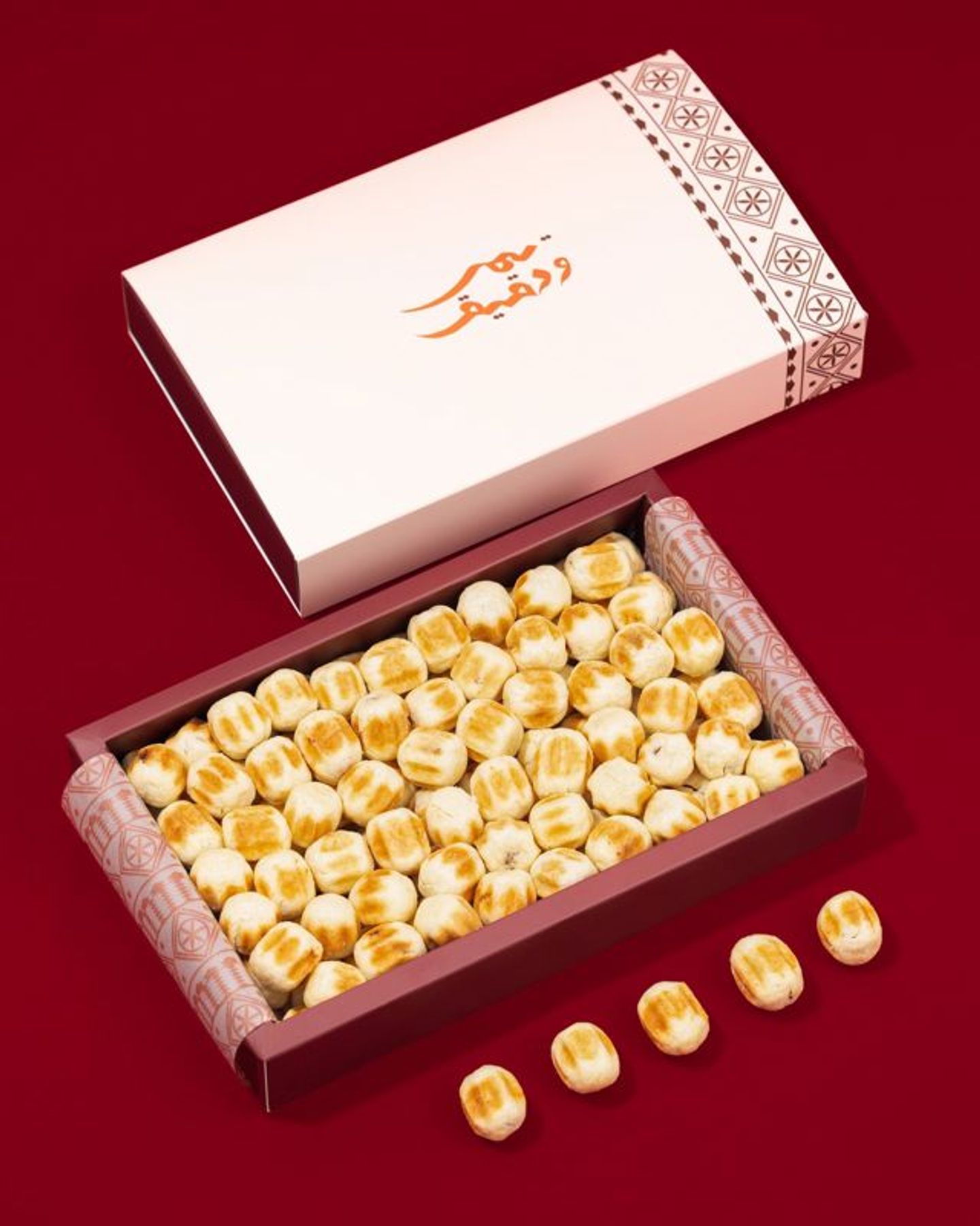 Dates Ma'amoul