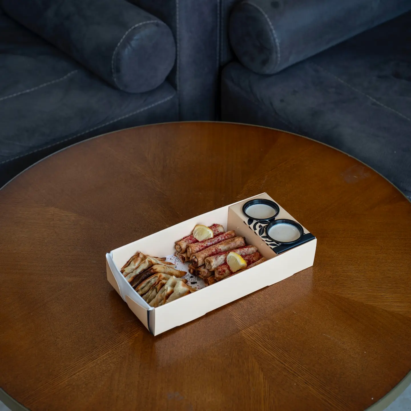 Small Musakhan And Samosa Box
