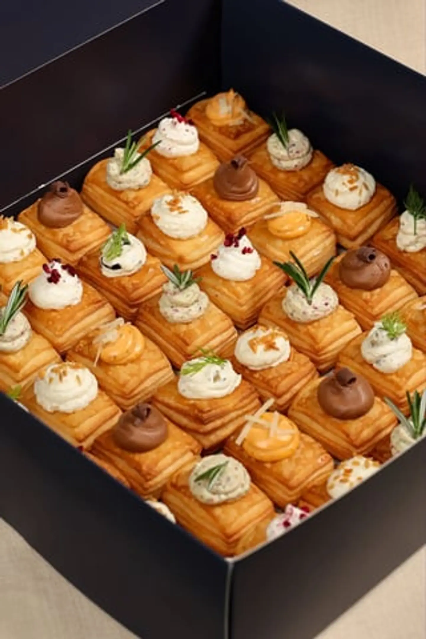 Bakery Box 20 Pieces