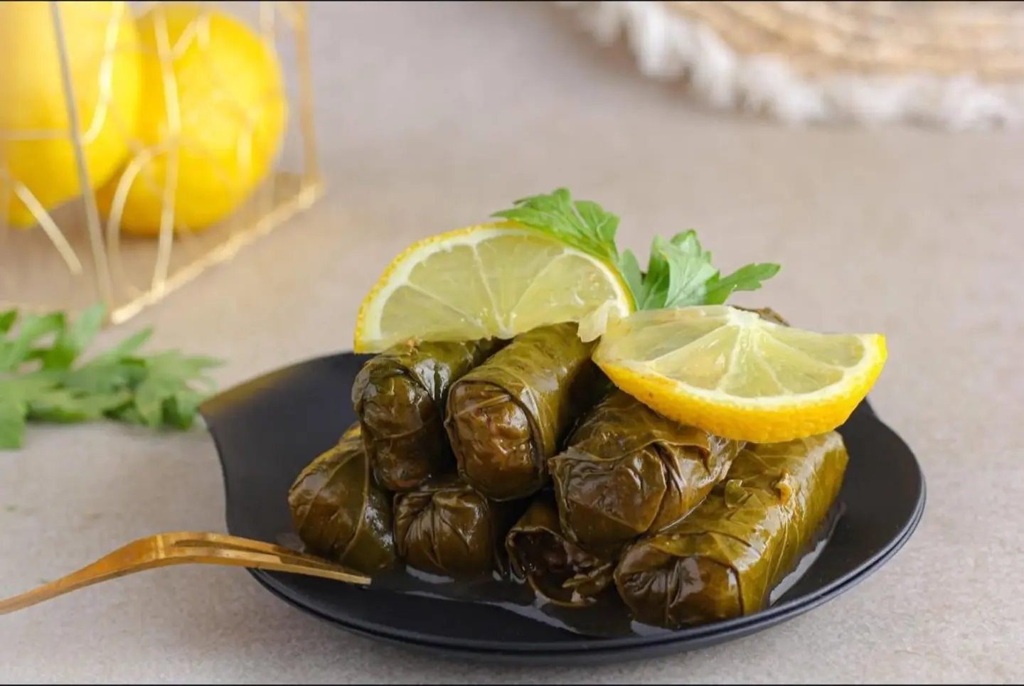 Classic Grape Leaves Medium
