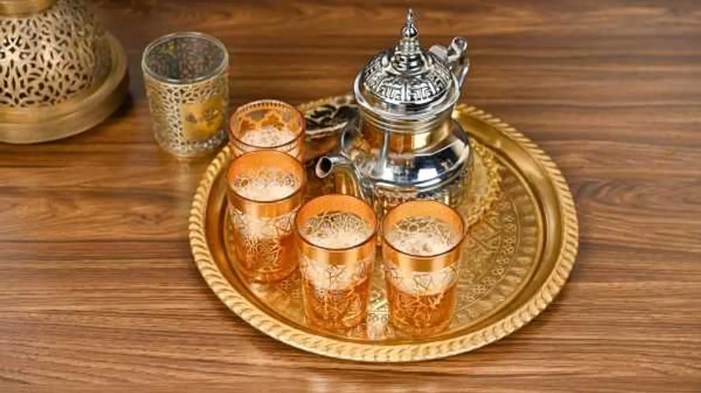 شاي مغربي كبير