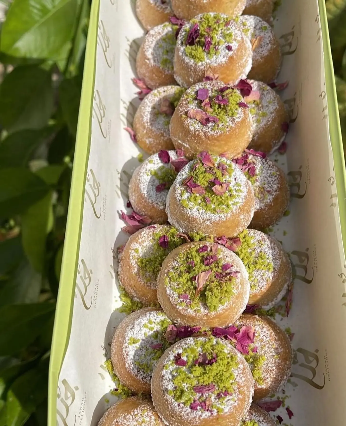 Tarki Stuffed With Berries 0576