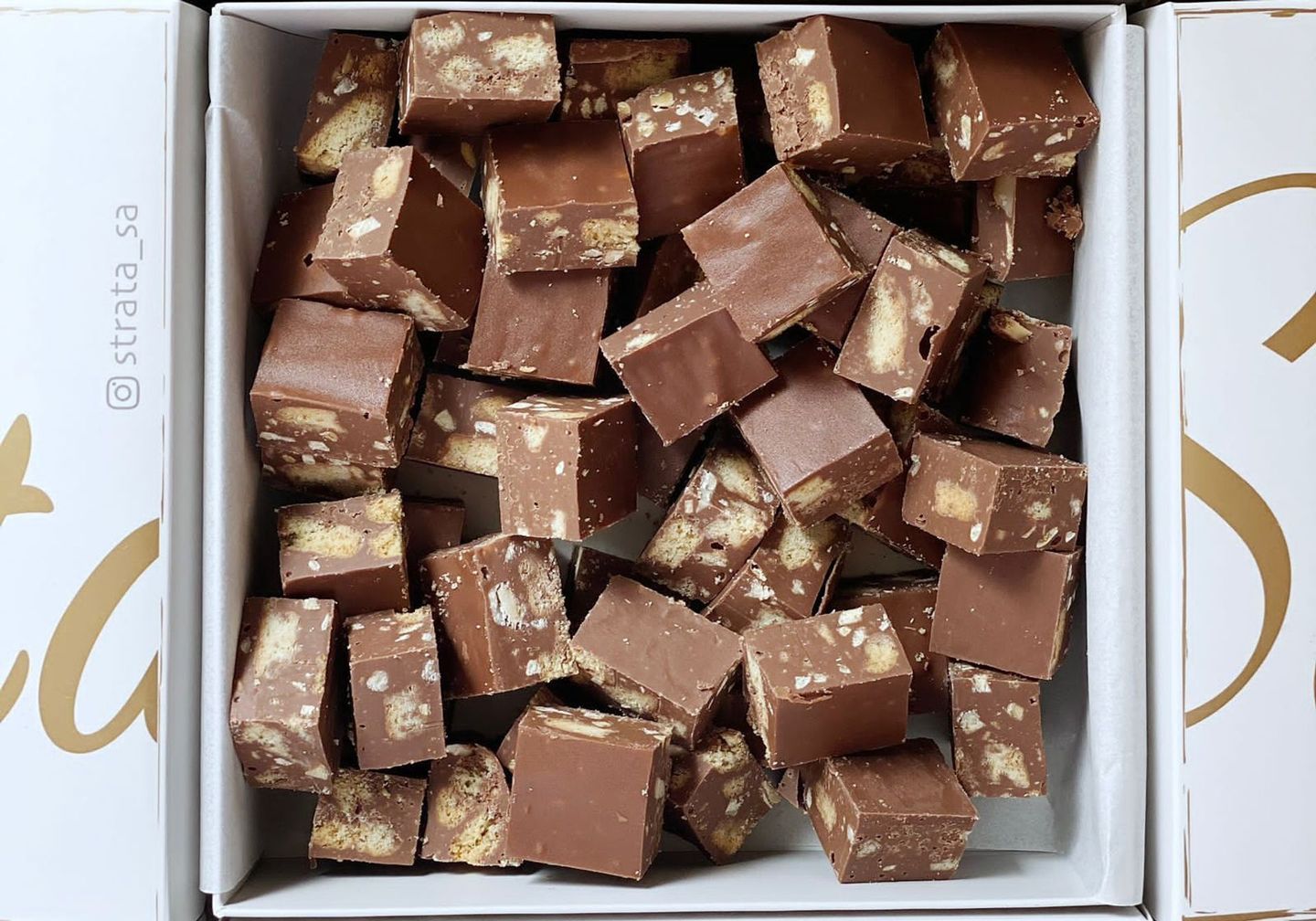 Rocky Road Strata Almonds 30 Pieces 004901