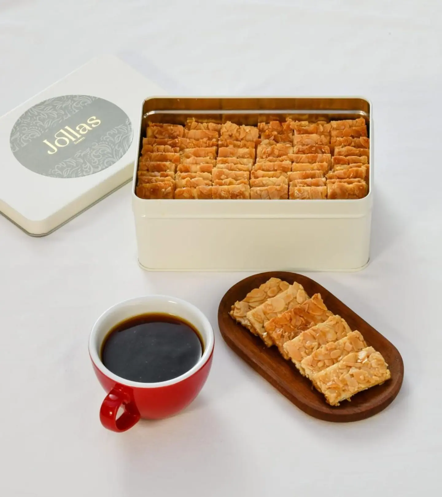 Small Almond Shaped 005158