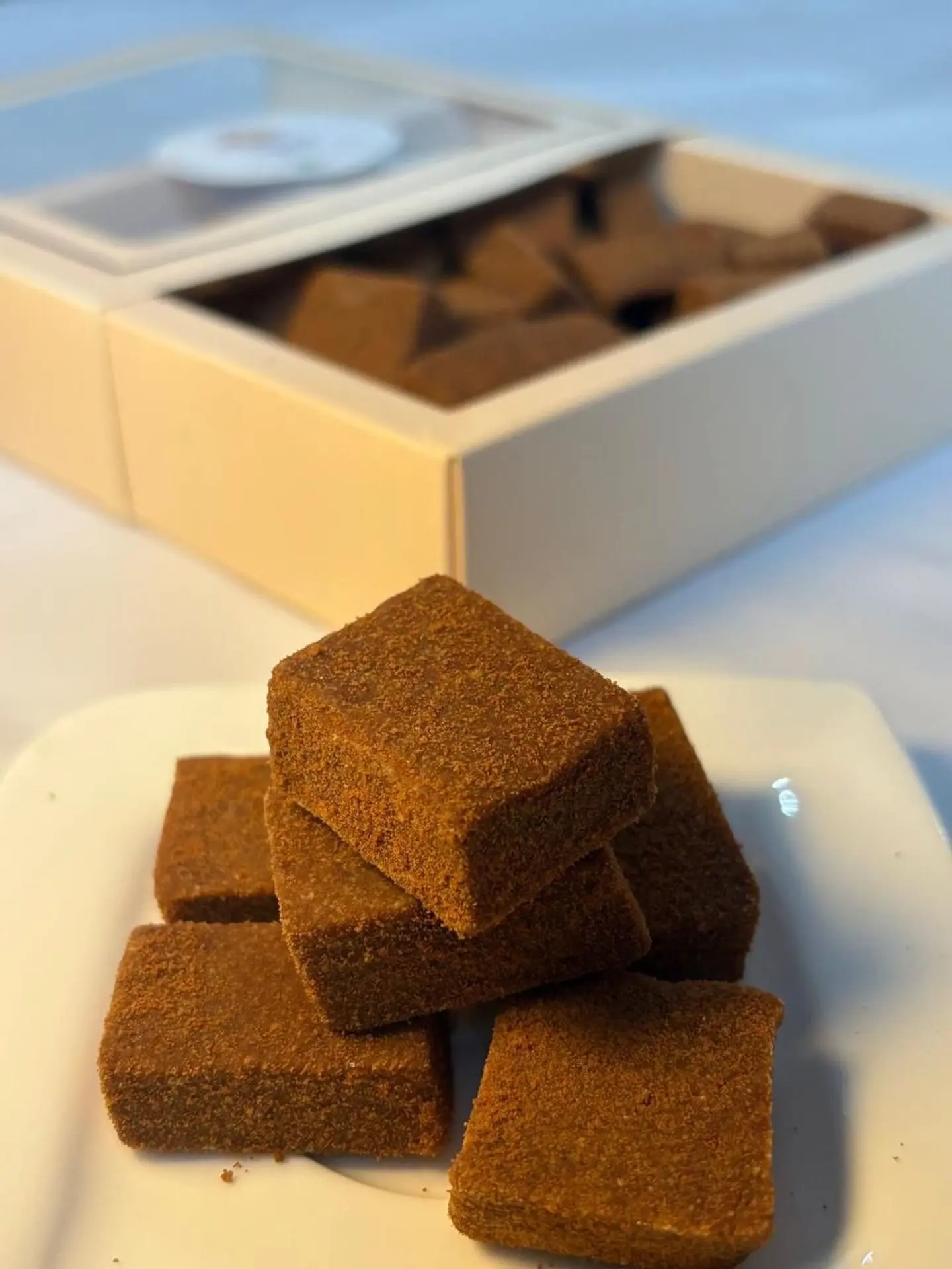 مكعبات الجوزاء الذهبيه ٠٠٢٢٩٩