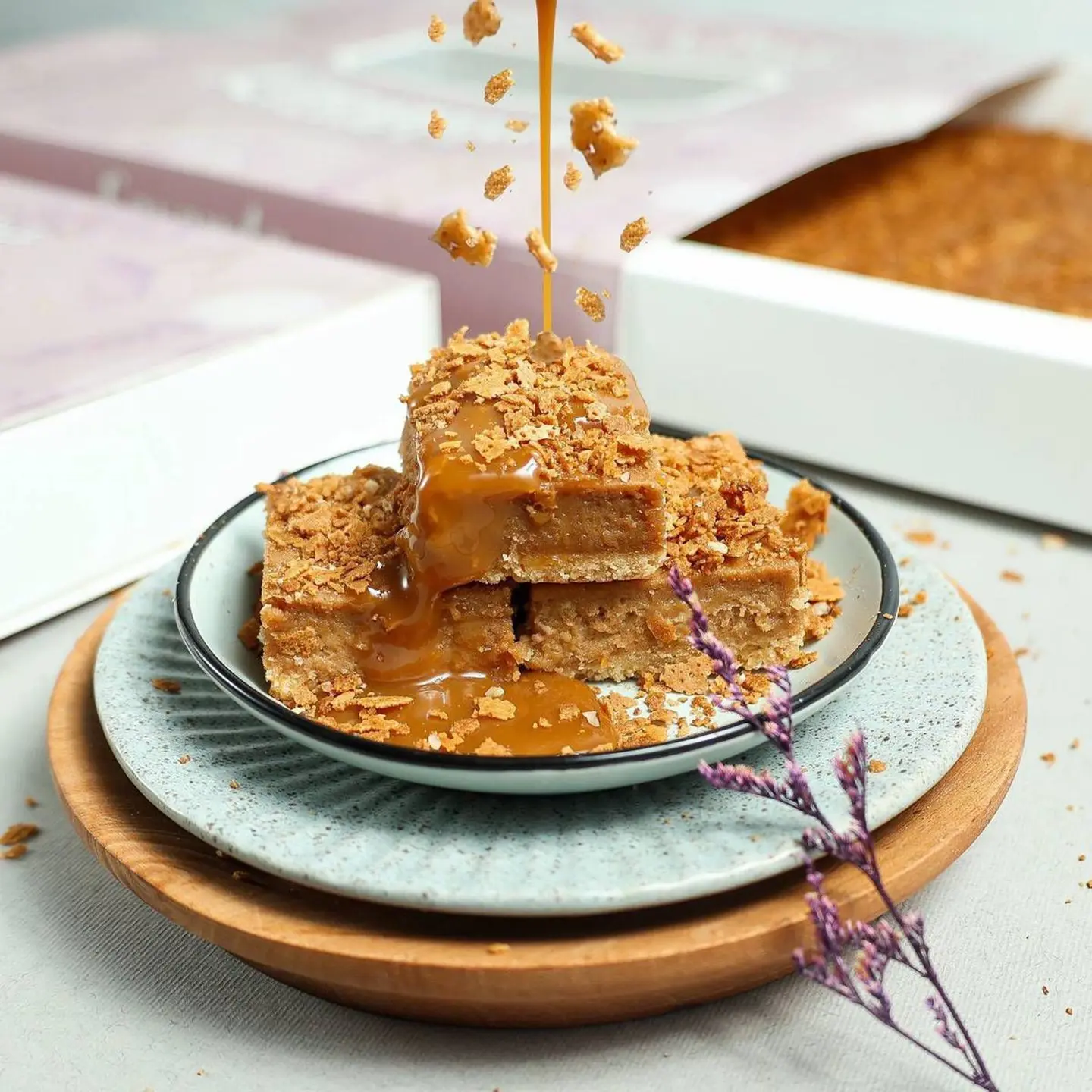 Roasted Milk With Feuilletine And Caramel 005148