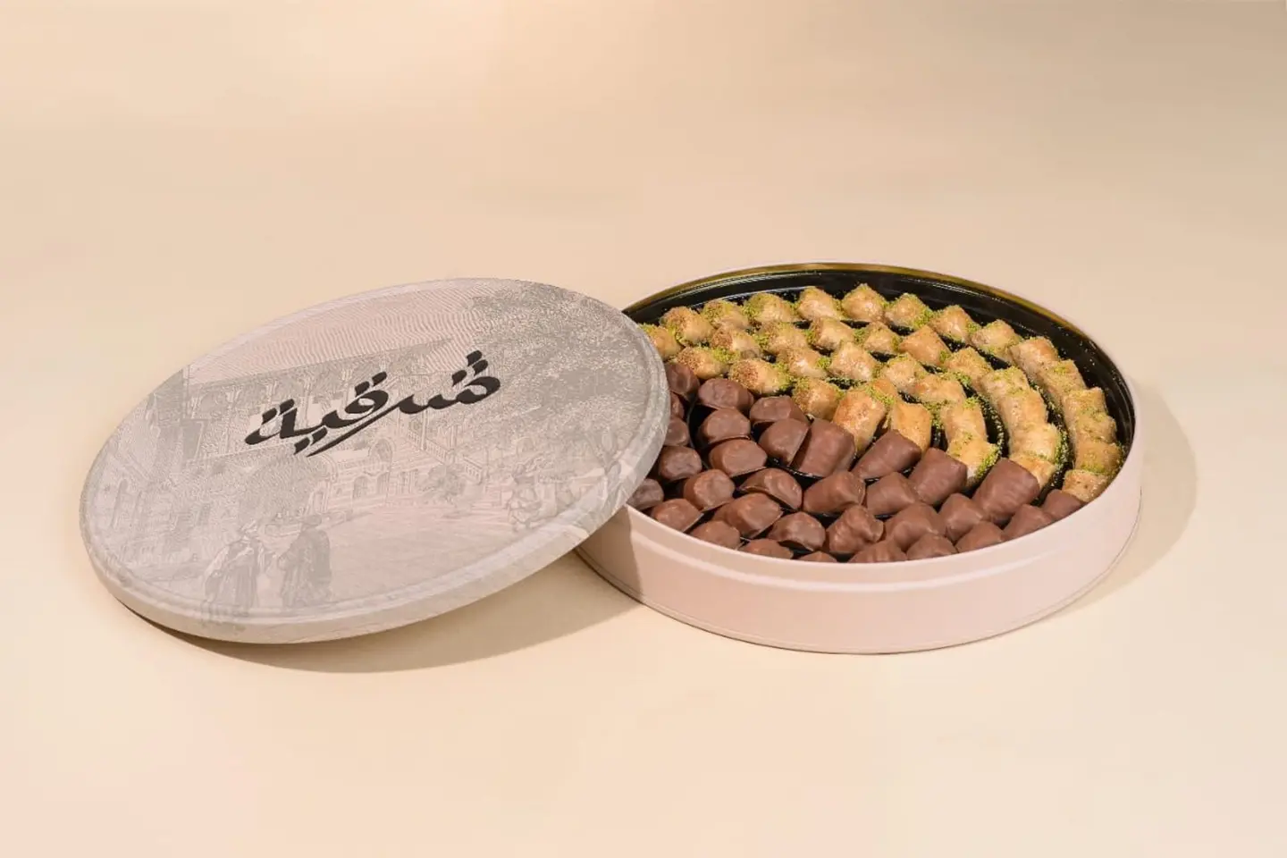 Large Mixed Cashew Baklava 00356