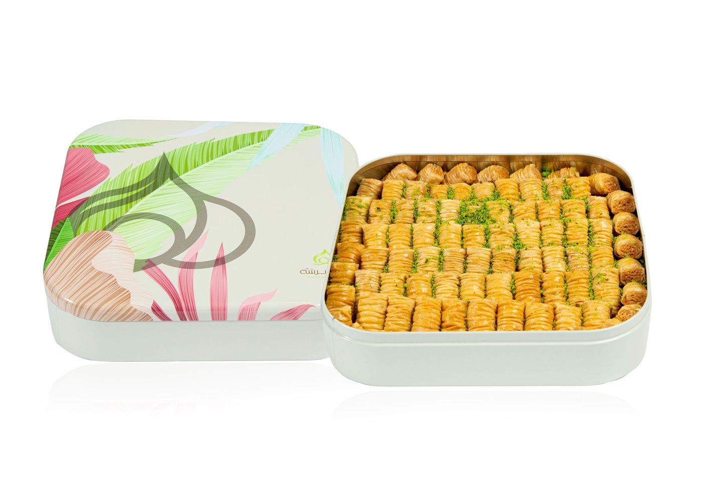 Large, Crispy Cashew Finger Baklava 0068