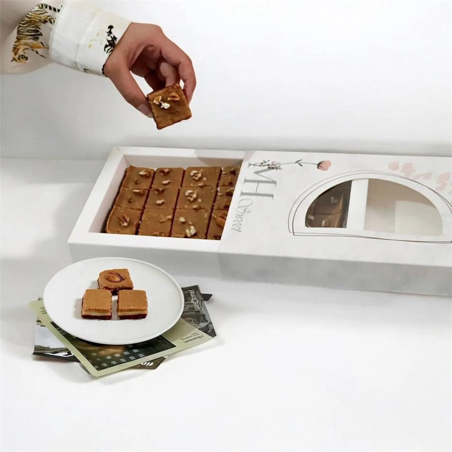 Small Pecan Toasted Milk 002604