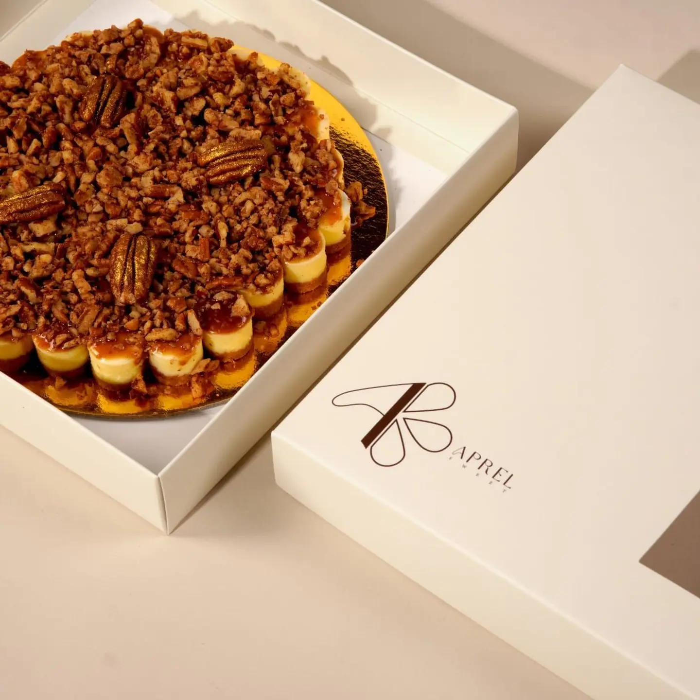 Hala April Little 00385