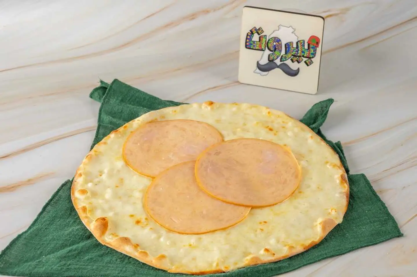 مناقيش تركي والجبنة