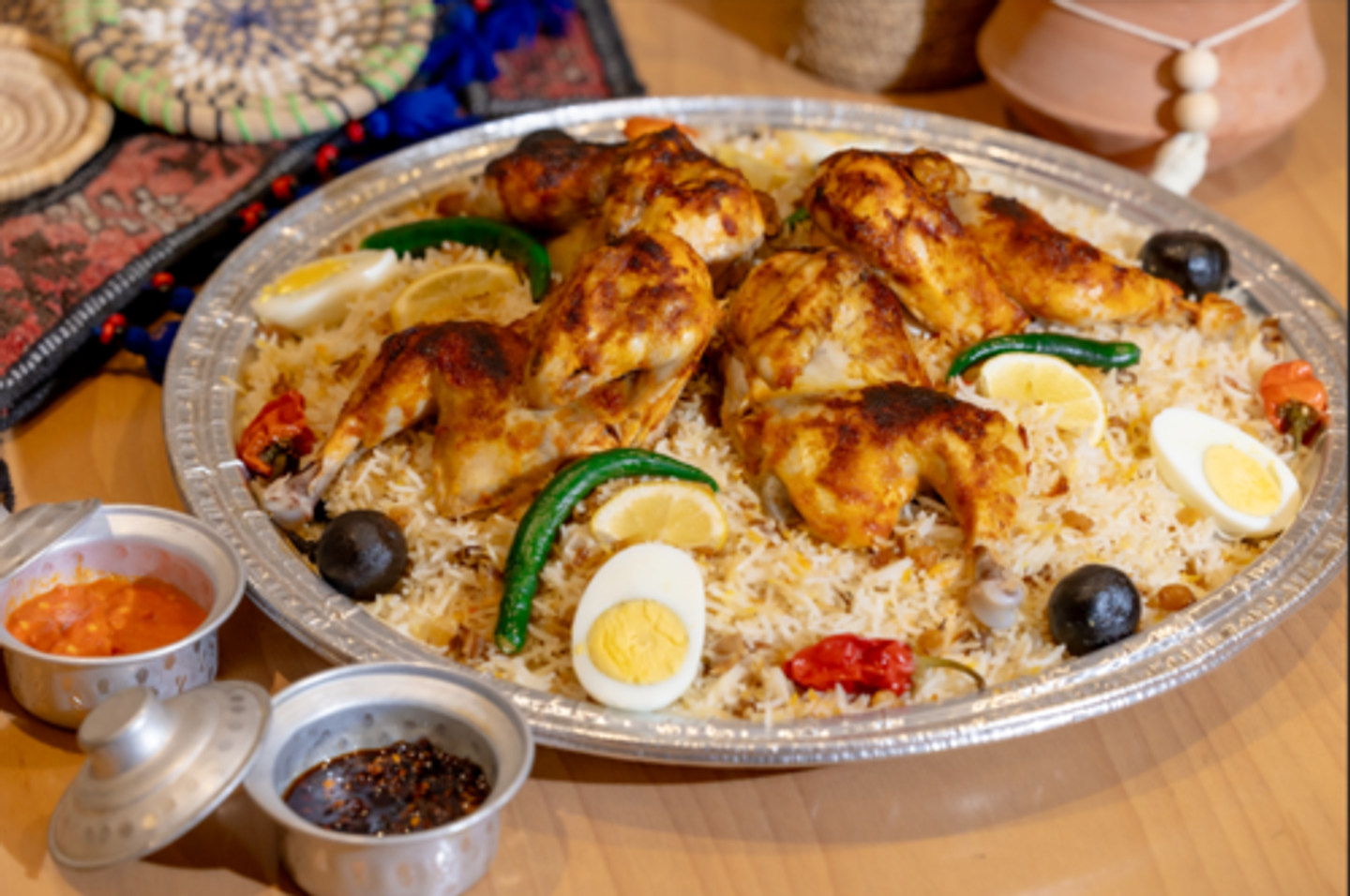 تبسى مثلوثة دجاج