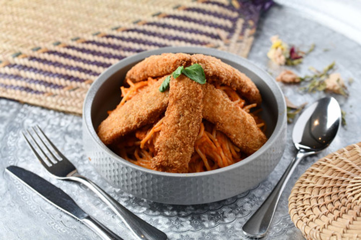اسباجتي مع ستريبس