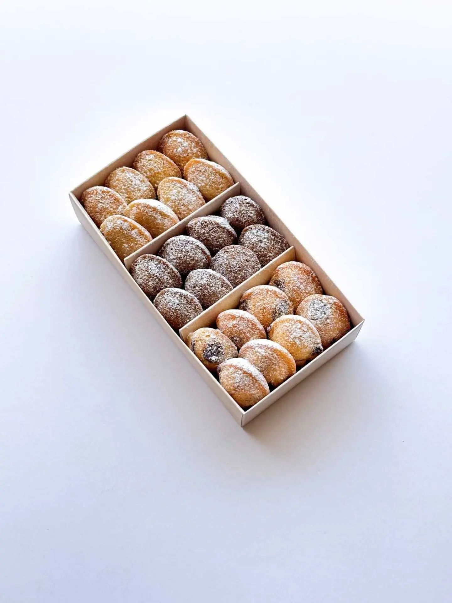 Mini Madeleine Mix Box