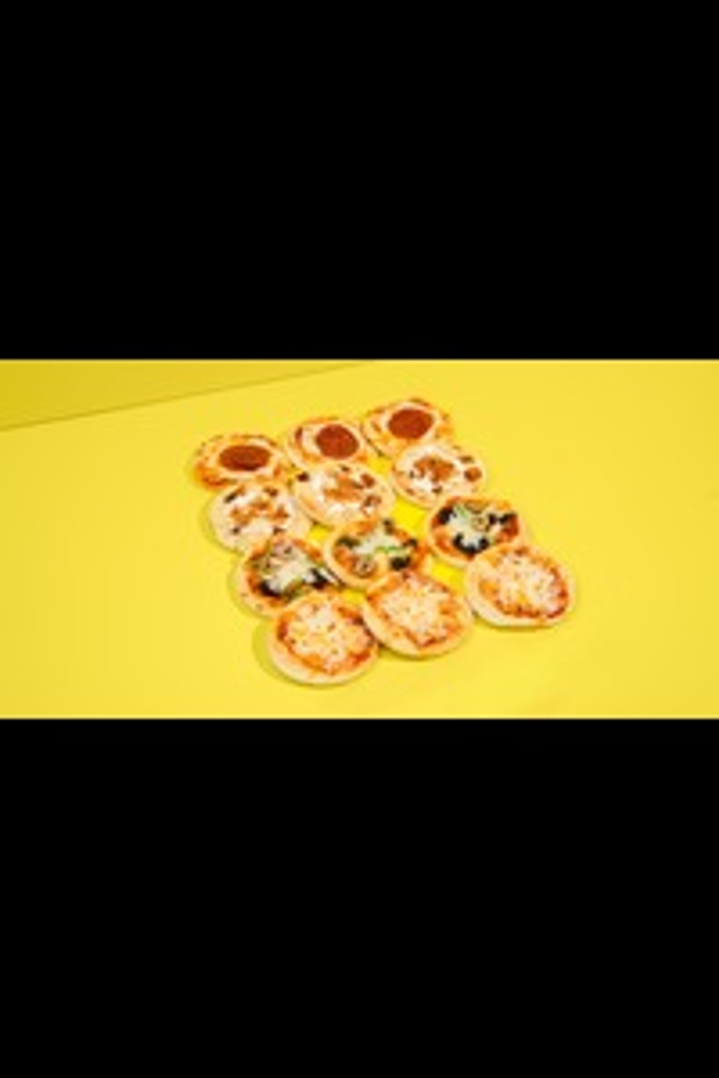 ميني بيتزا 12 قطعة