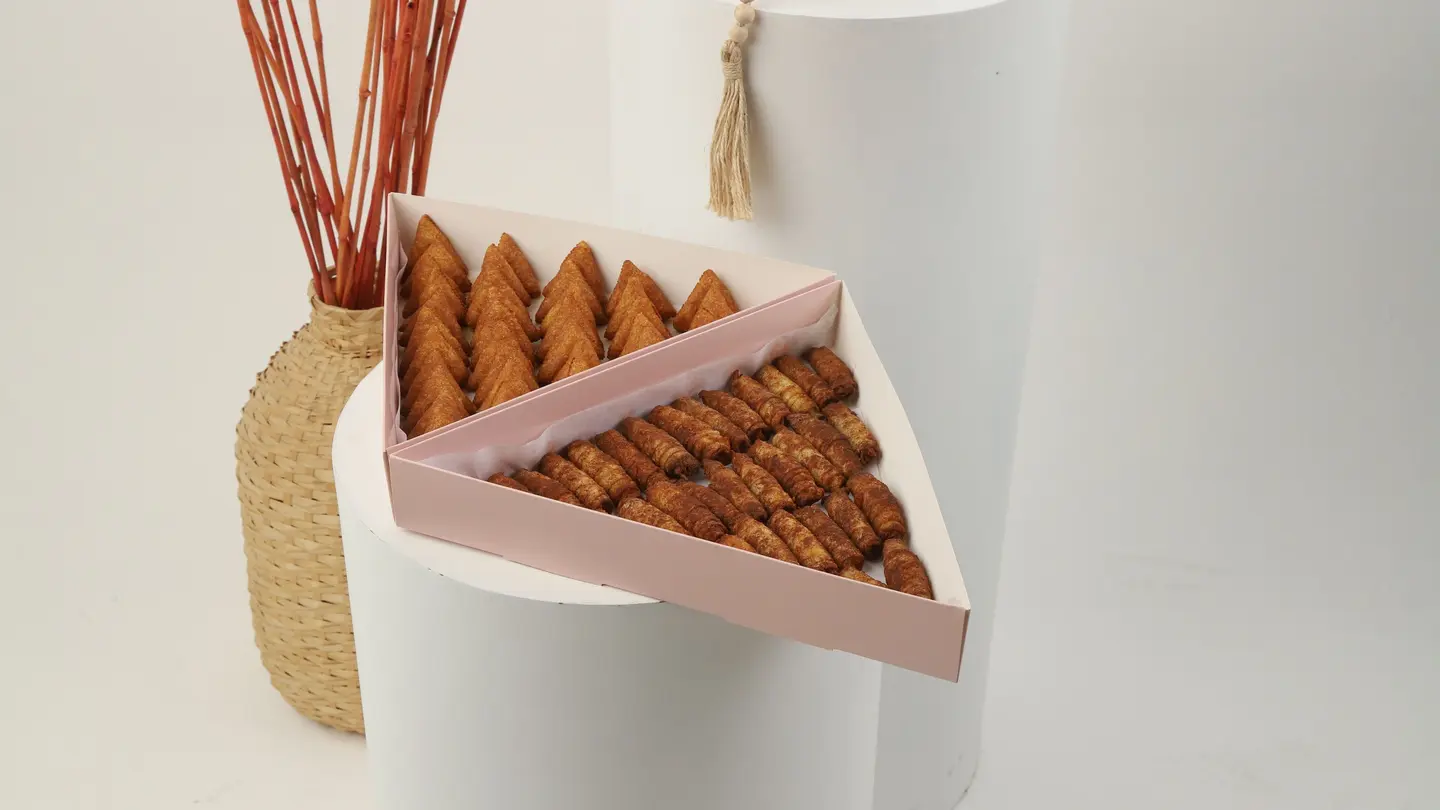 تراينقل سبيشل بوكس