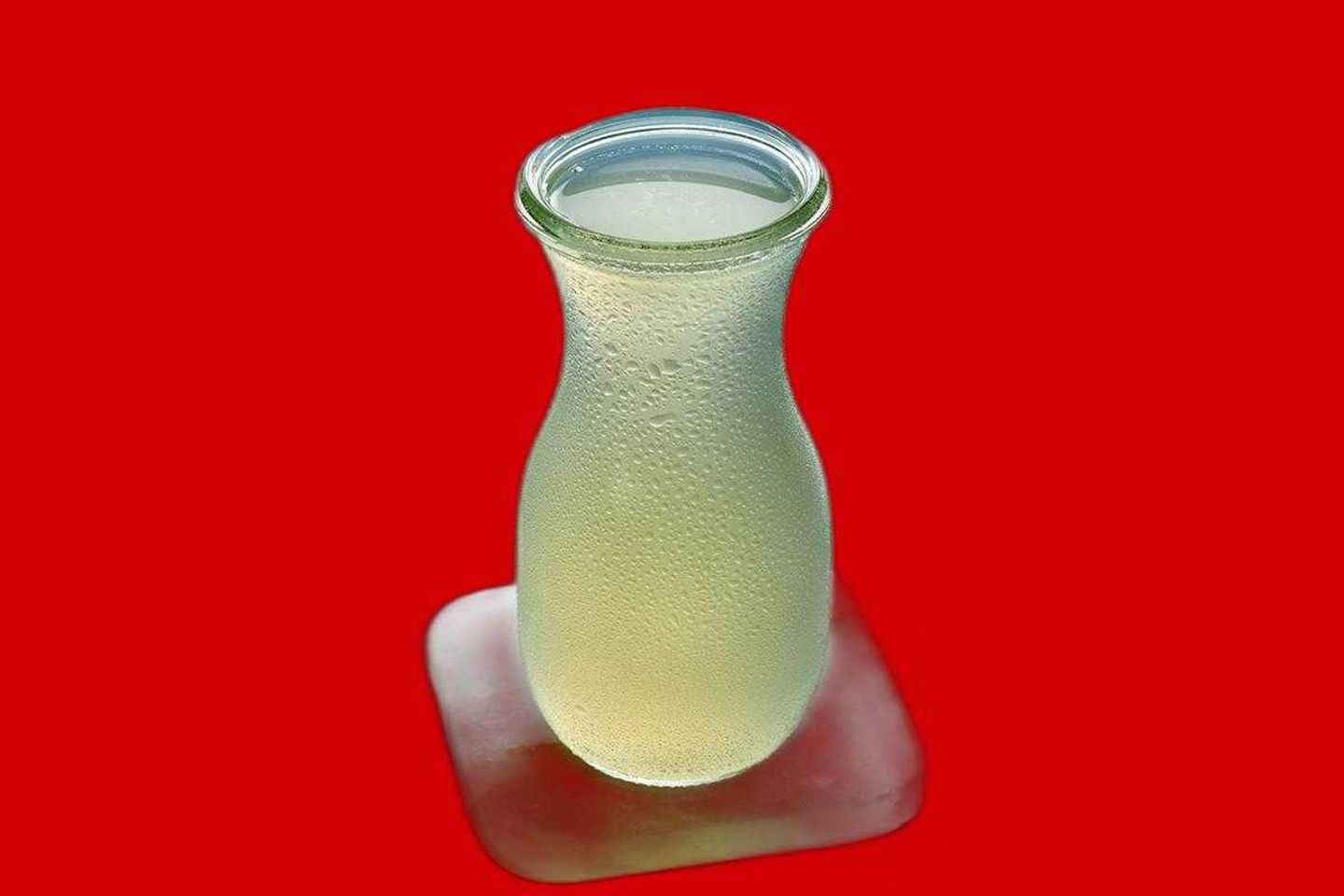 عصير الليمون الطازج