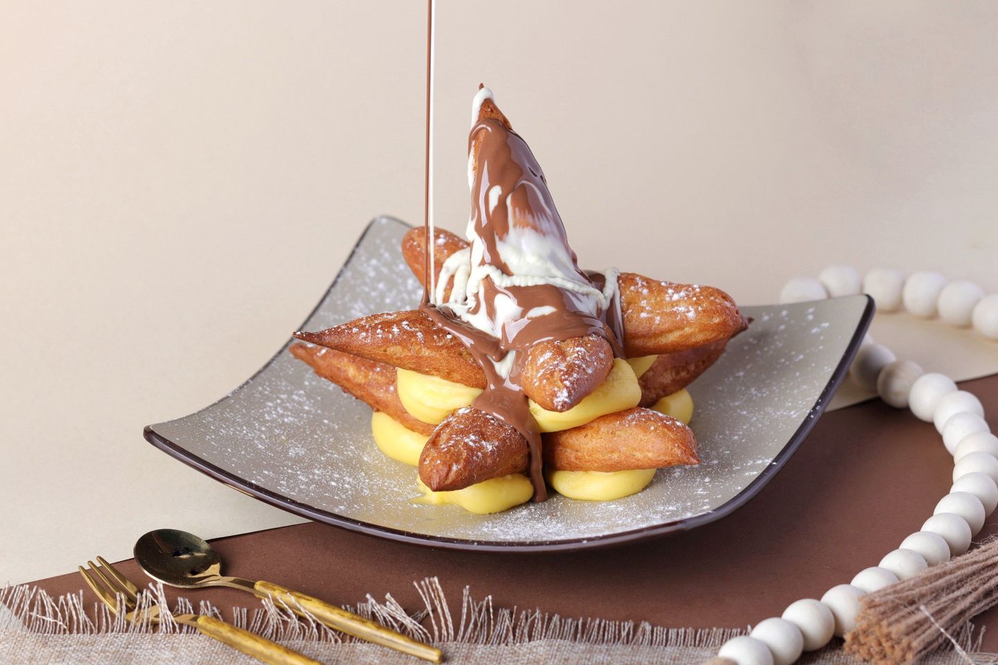 Profiterole Pyramid