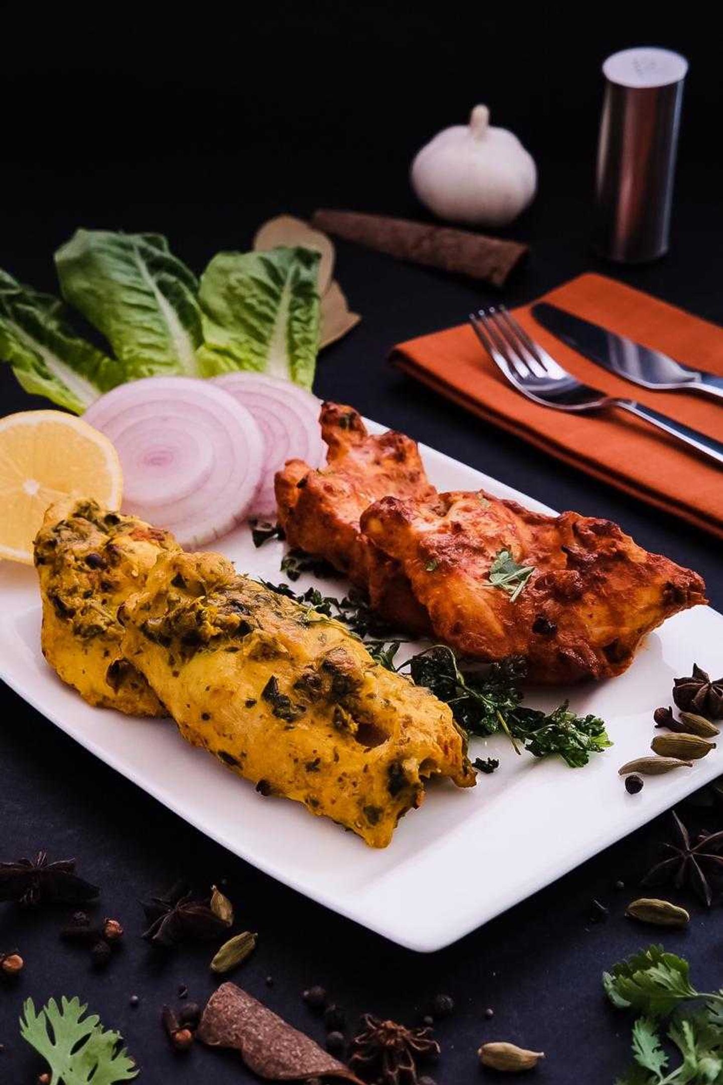 مشاوي دجاج مشكلة (٤ قطع)