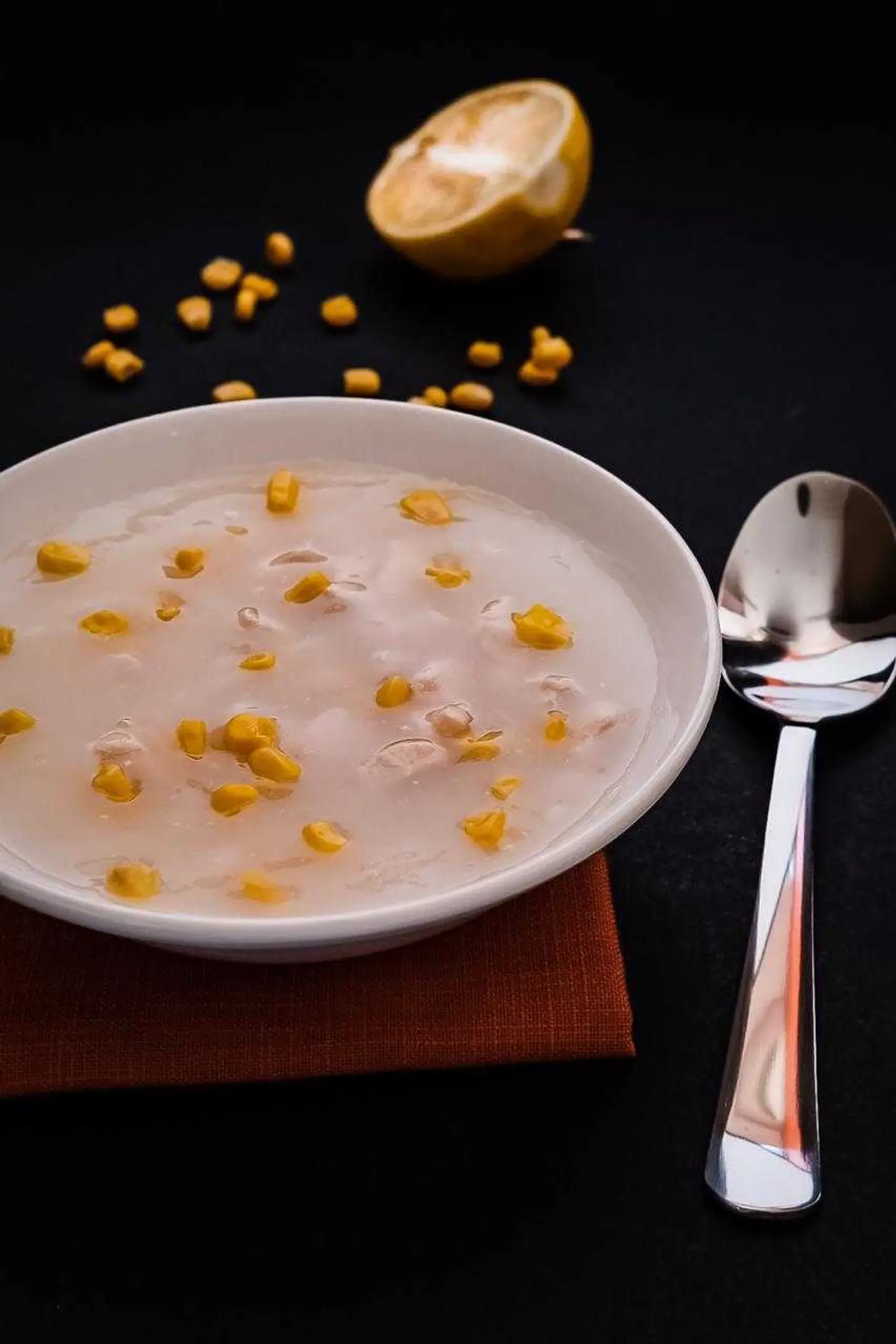 شوربة الدجاج مع الذرة