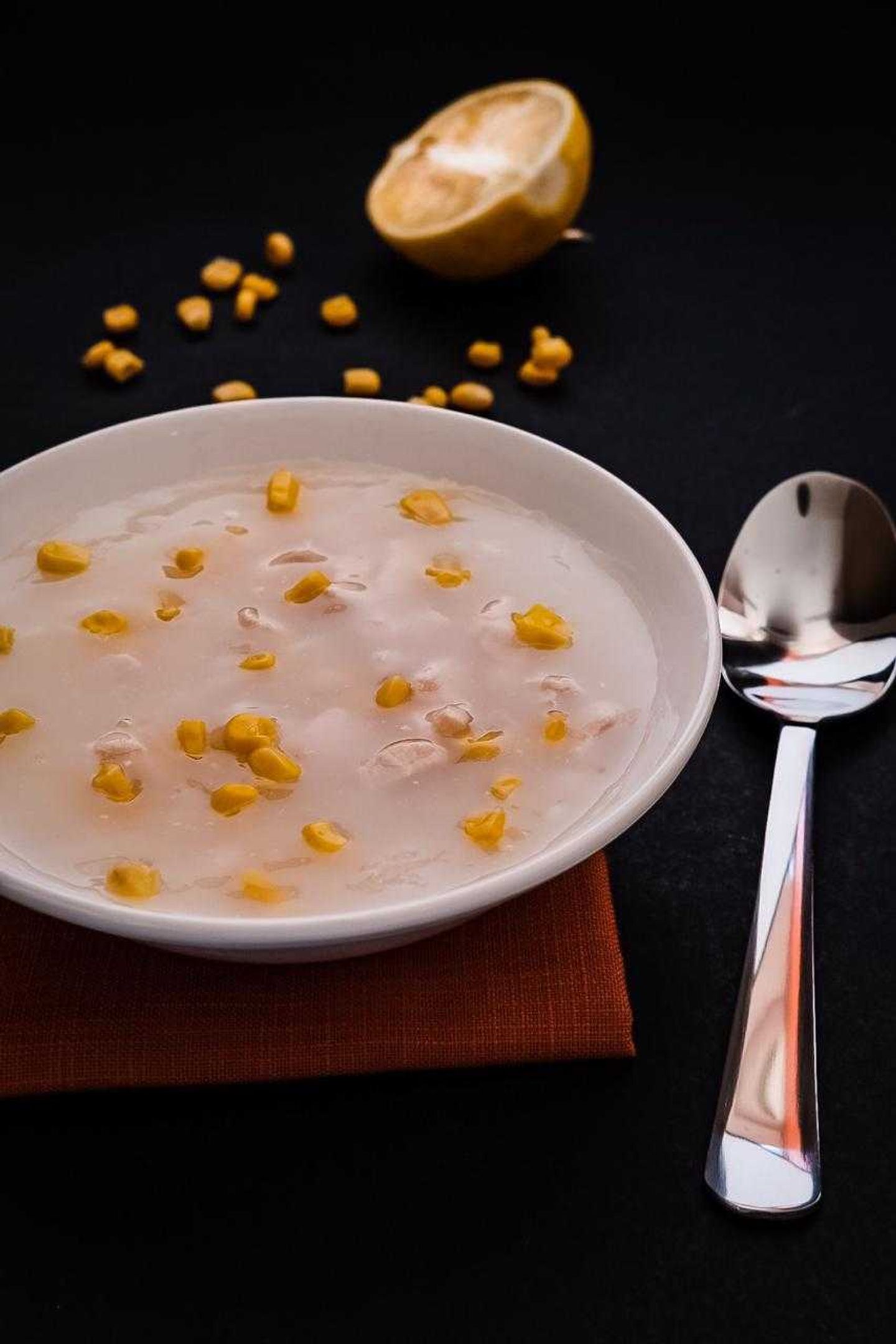 شوربة الدجاج مع الذرة
