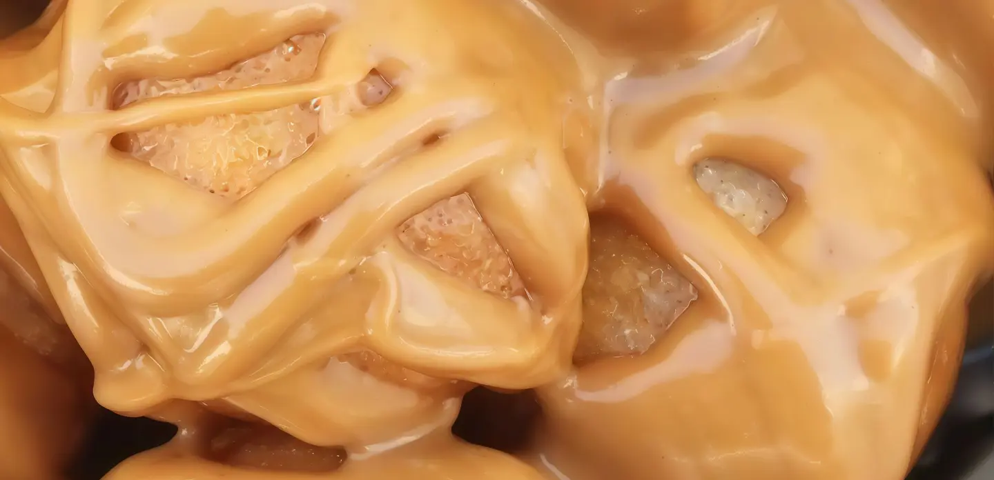 Lotus Cream Luqaimat