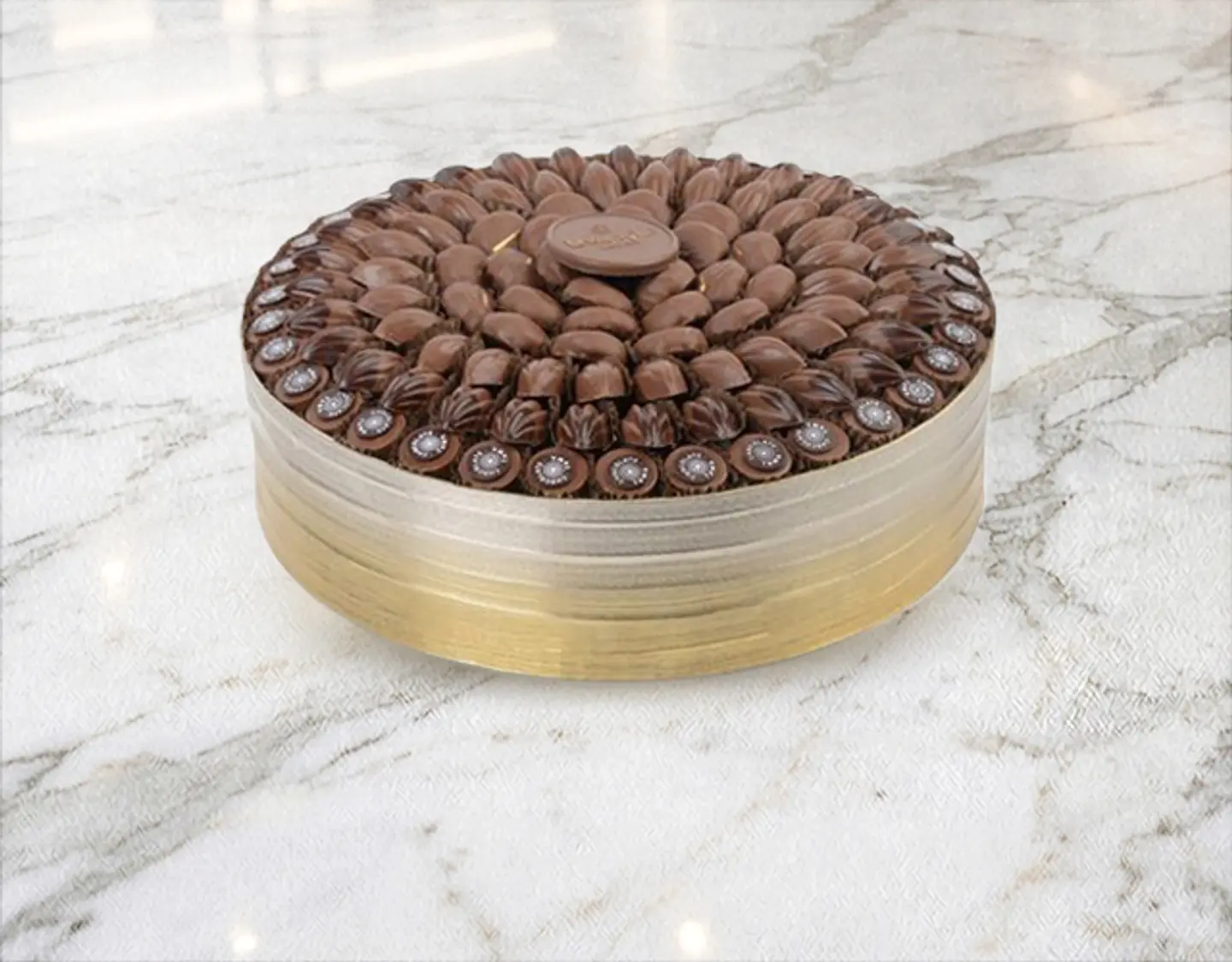 Open Chocolate Vase 5