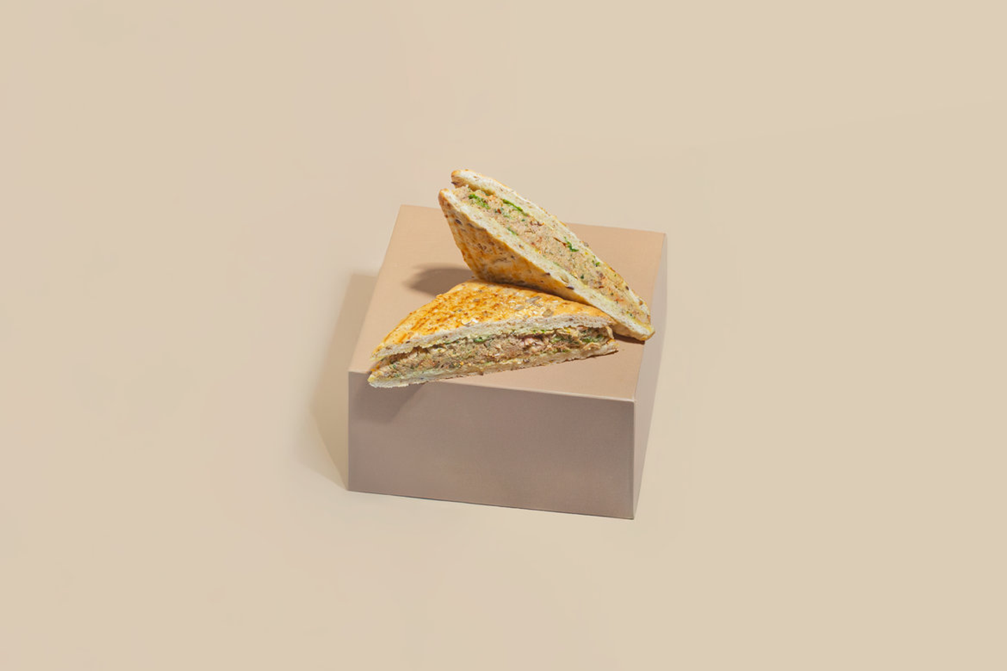 ساندويتش تونا