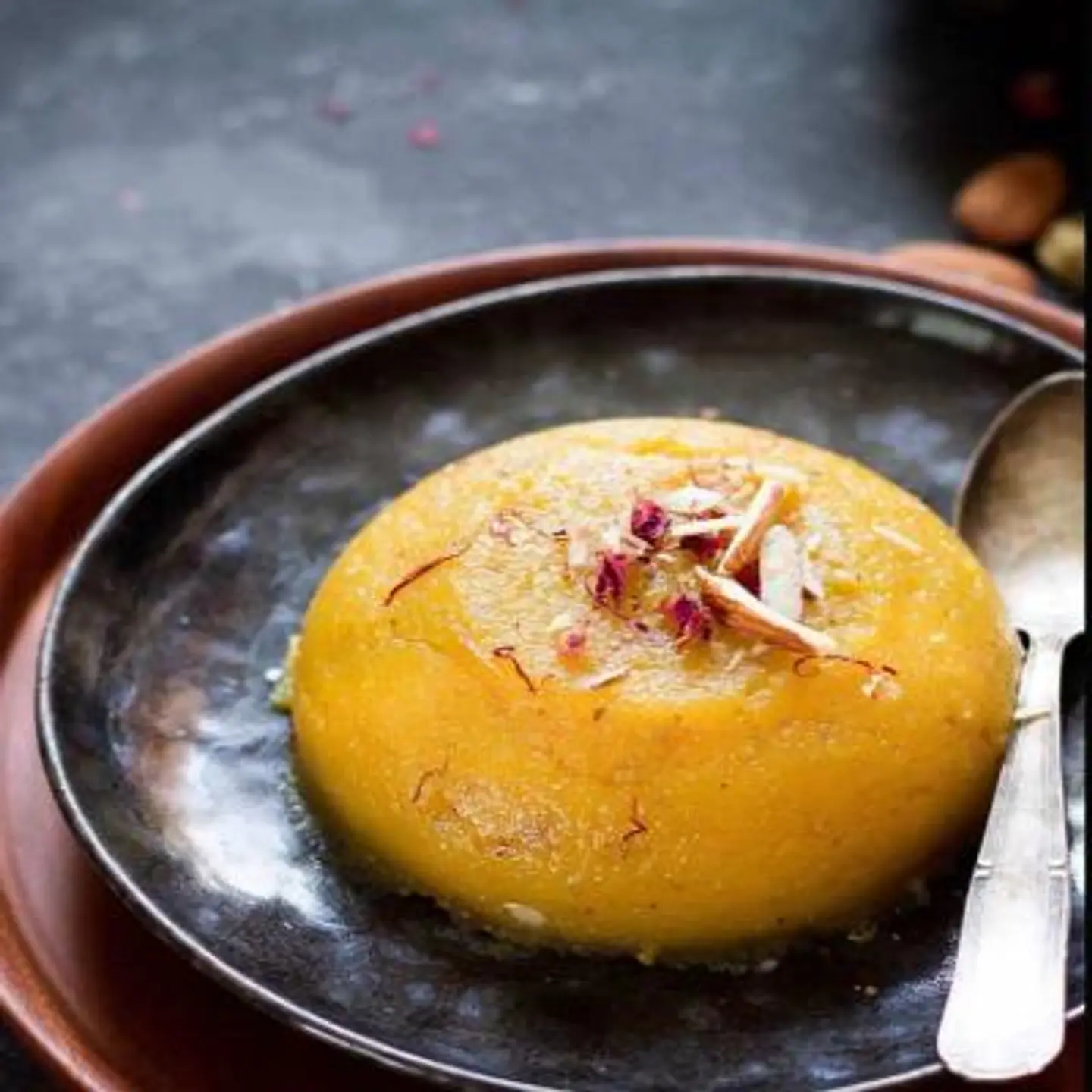 حلوى البادام – ١٠٠ غرام