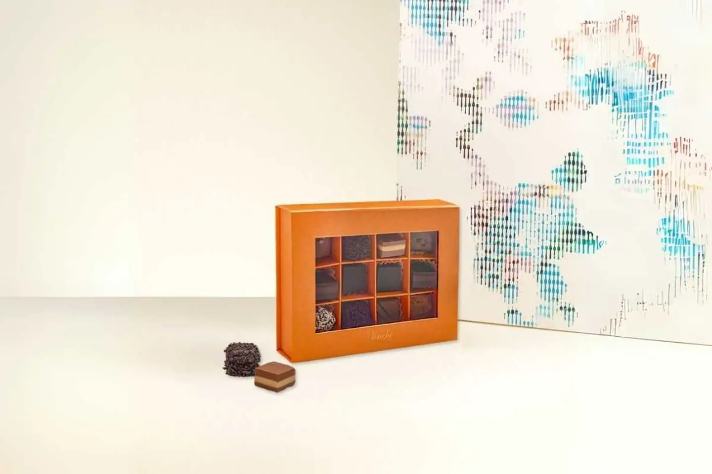 Orange Gift Box 12 Assorted Pralines 160 G