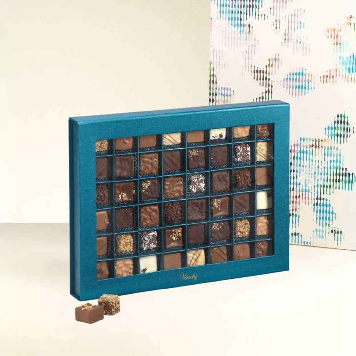 Blue Gift Box 48 Assorted Pralines 620 G