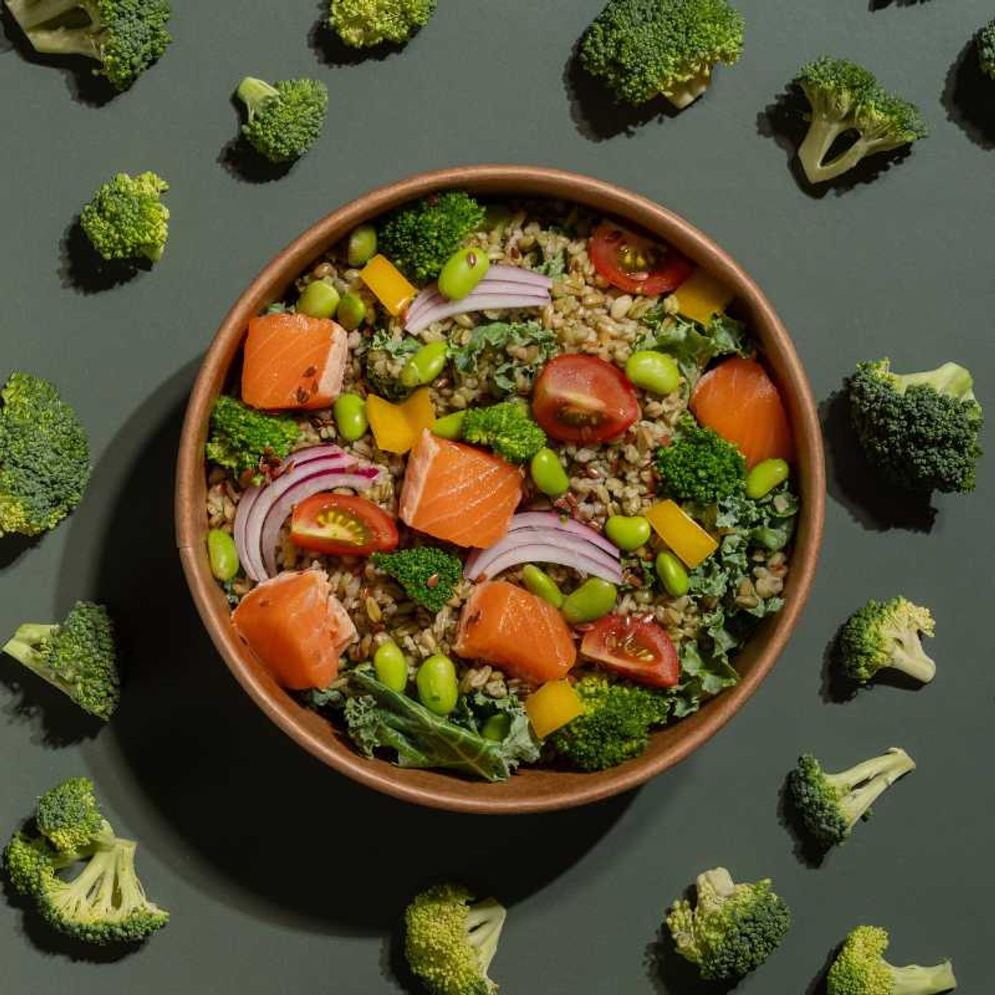 Salmon Kale Freekeh Bowl (745 Cal)