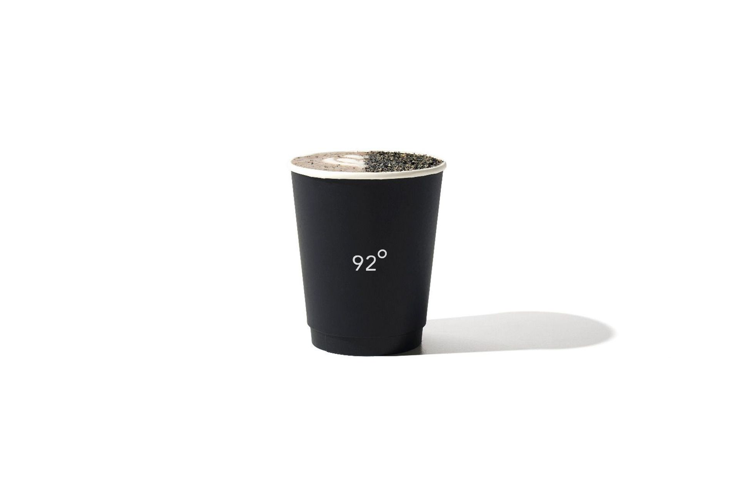 لاتيه السمسم الأسود