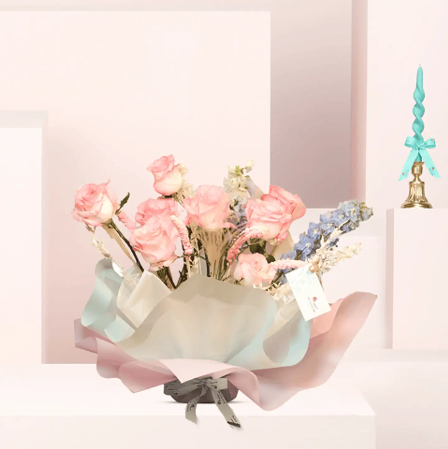 أورورا الوردية الفريدة