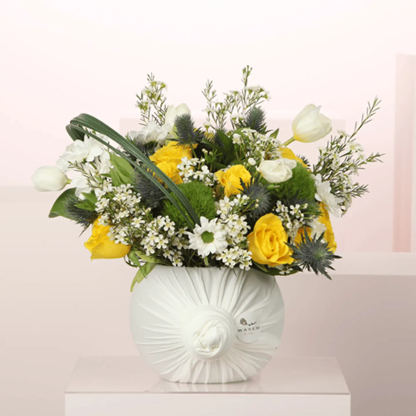 فازة الورد الفاخرة