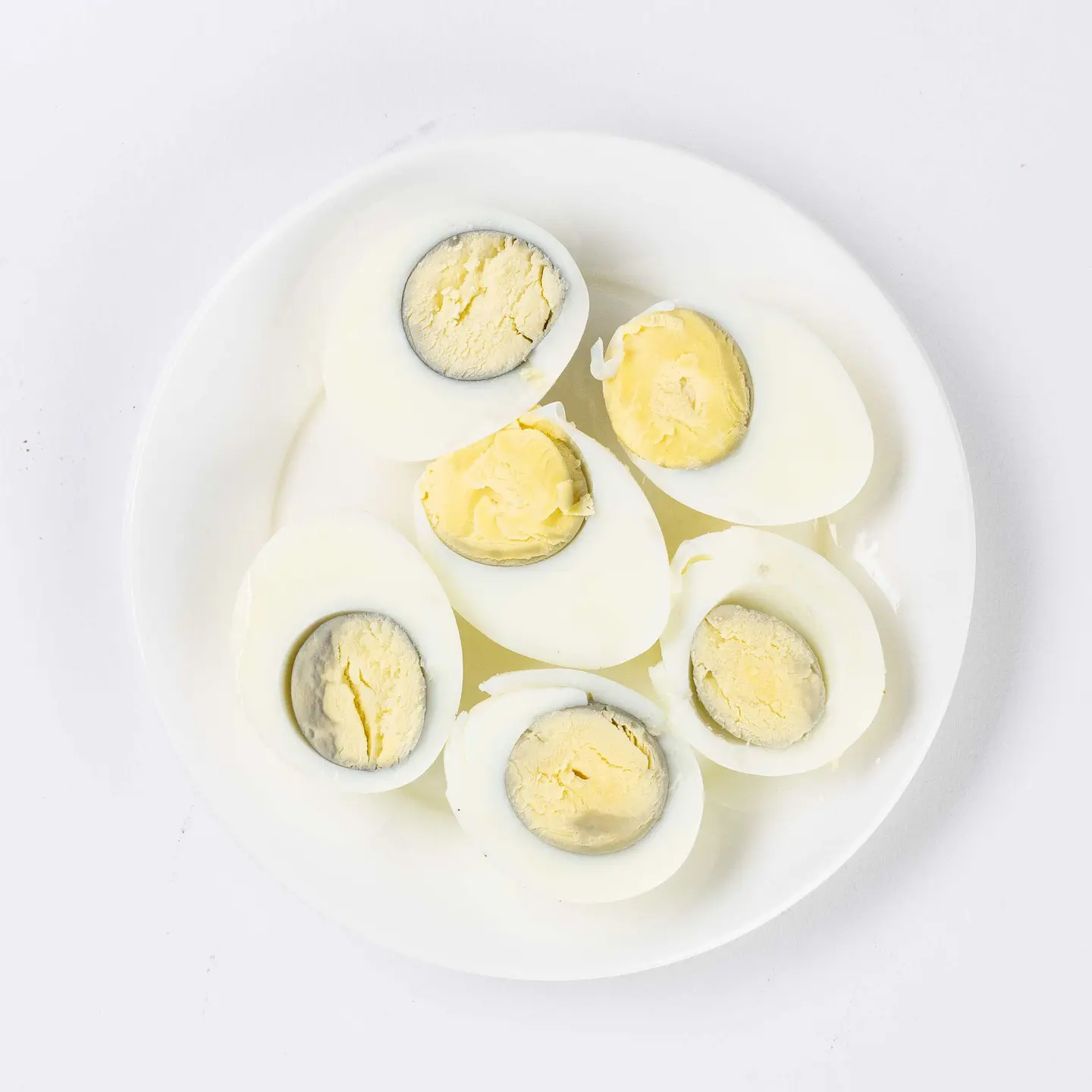 بيض مسلوق (صحن)