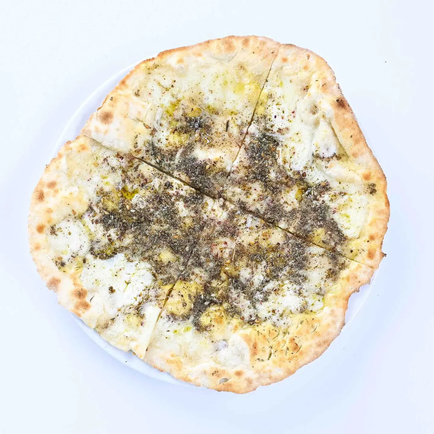 مناقيش زعتر مع جبنة (بالفرن)