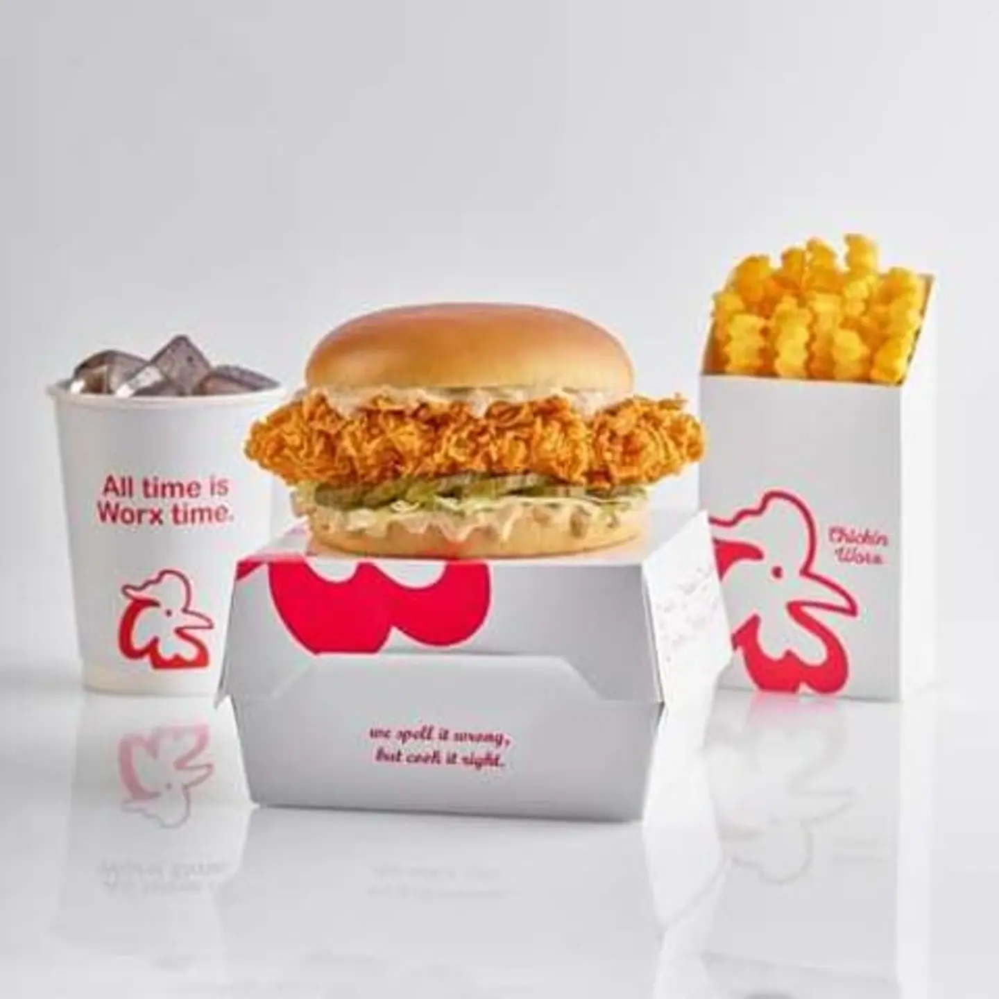 ب - وجبة ويستيرن ساندو