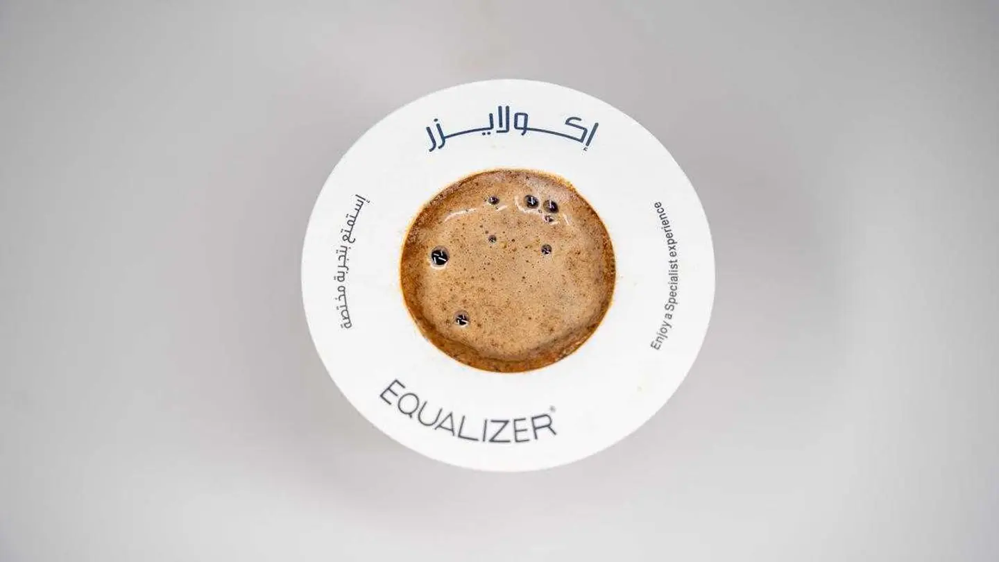 ظرف قهوة واحد