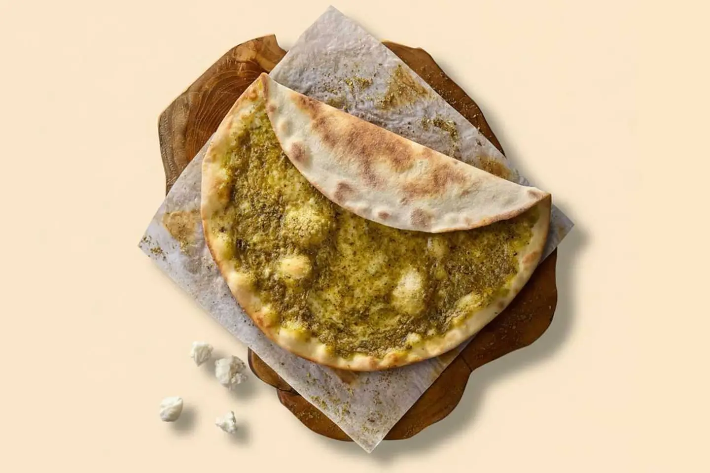 منقوشة زعتر وجبنة