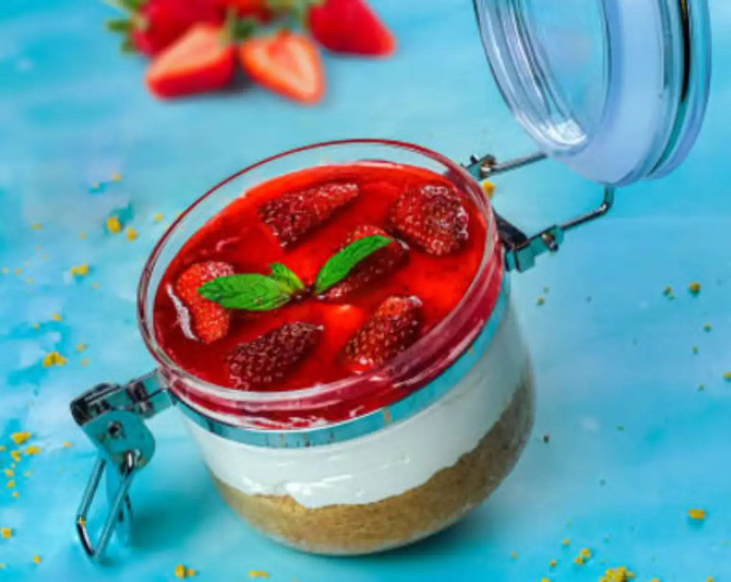 تشيز كيك الفراولة 1 قطعة