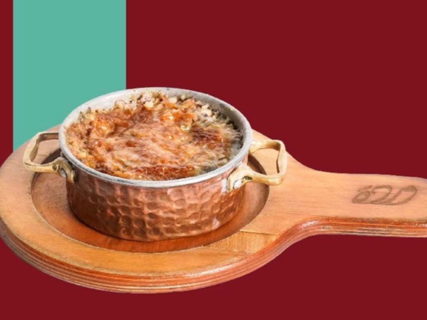 ام علي بالمكسرات