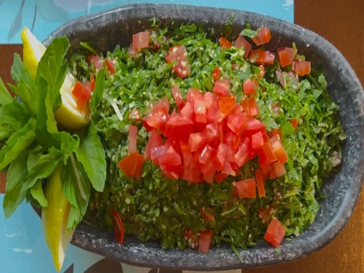 سلطة تبولة