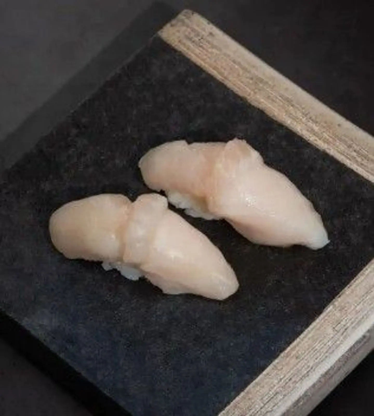 Hotate Nigiri