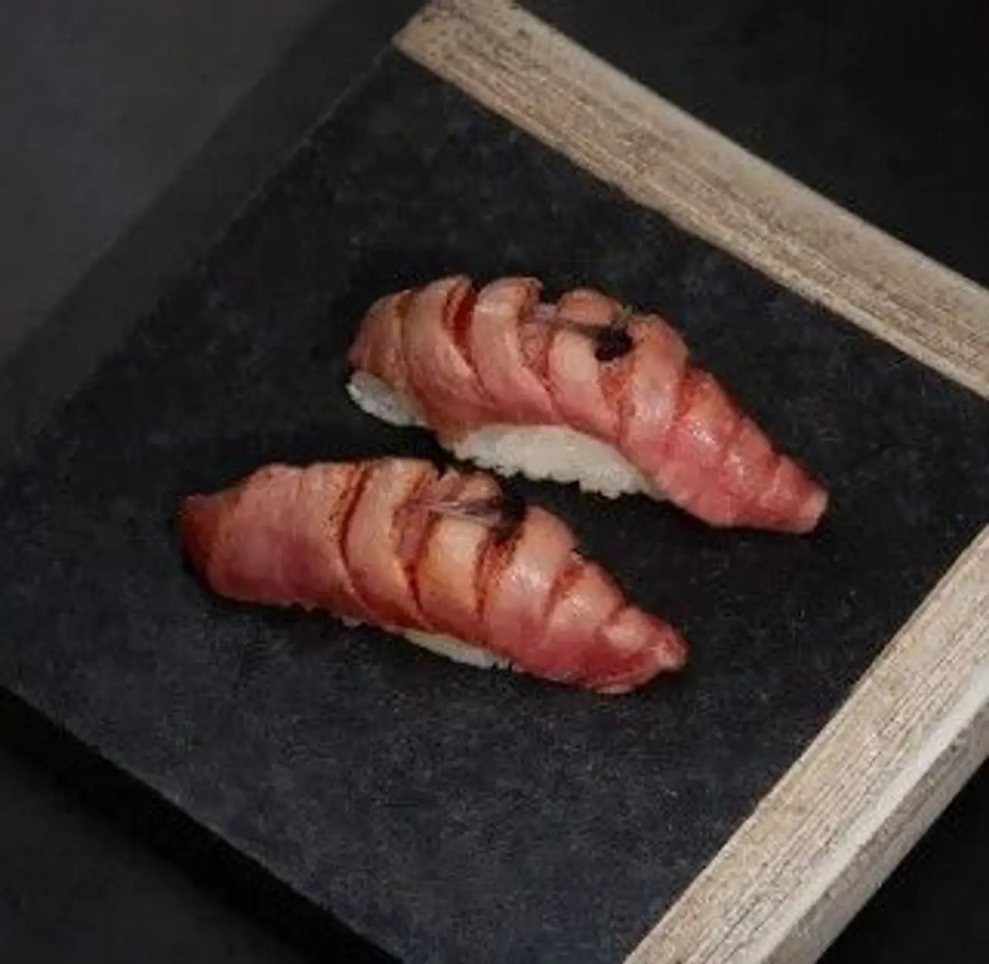 Maguro Aburi