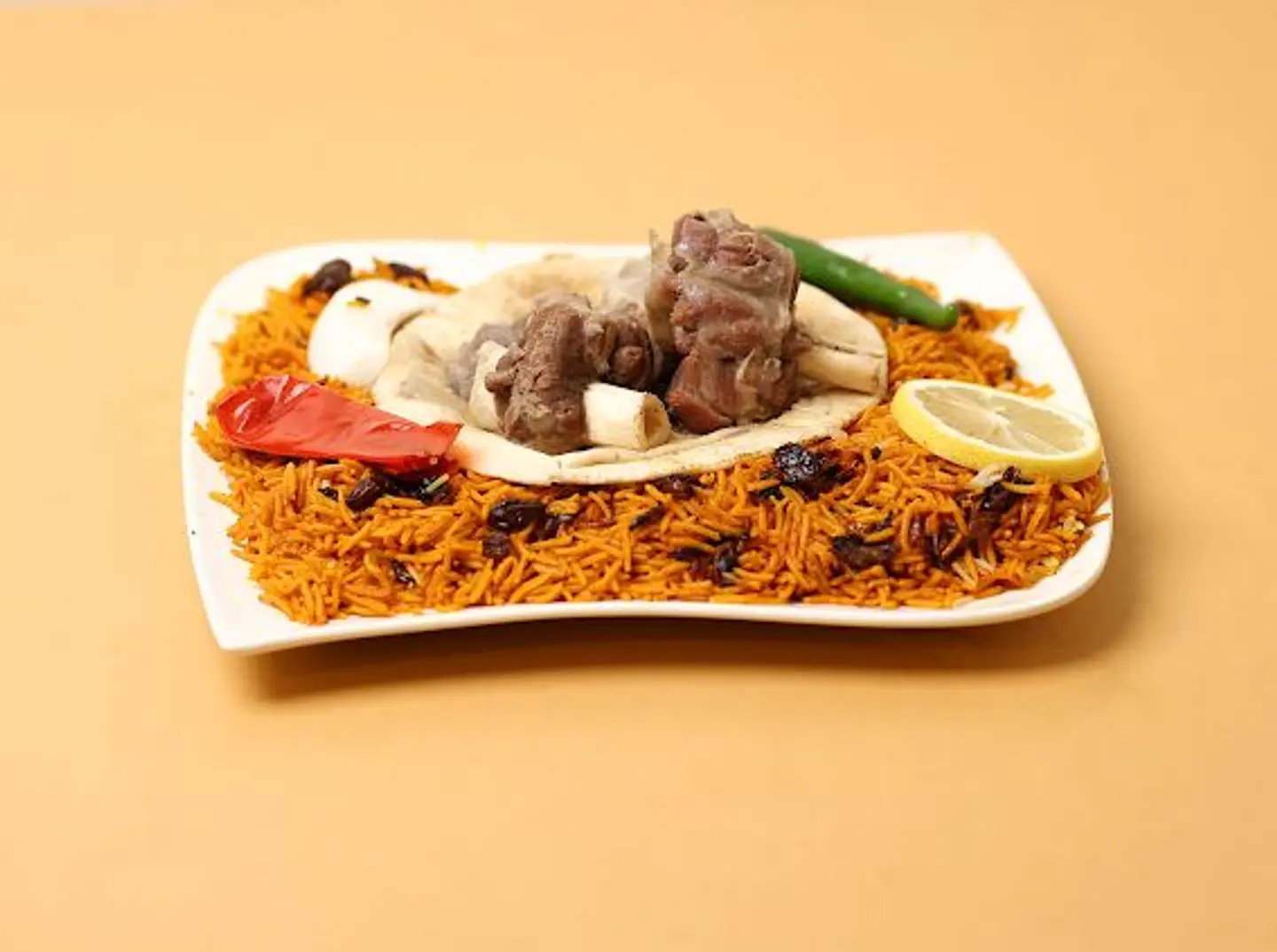 لحم نعيمي مكموت مع ارز بخاري